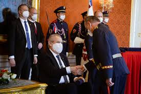Bývalá hlava státu nicméně vakcinaci odmítla, stejně jako již několikrát v minulosti. Prezident Milos Zeman Jmenoval Nove Generaly Armada Cr Ma Druhou Generalku Armada Cr