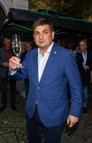 Královéhradecký kraj je podle statistik českého statistického úřadu z roku 2019 čtvrtým turisticky nejnavštěvovanějším regionem české republiky. V Kralovehradeckem Kraji Koalice Ods Stan A Vychodocechu Porazila Ano Idnes Cz