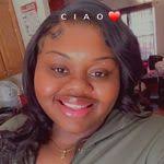 Michelle Shankle's Instagram, Twitter & Facebook