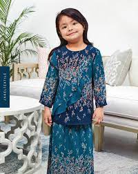 Biarpun golongan wanita dikenali memang lebih gemar melaram pada pagi aidilfitri. Koleksi Baju Raya Sedondon Satu Family Jakel Johor Bahru Facebook