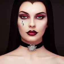 Kiss each other's belly—sensual touch. 50 Halloween Picture Ideas Spooky Funny