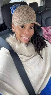 Larhonda Hamilton's Instagram, Twitter & Facebook