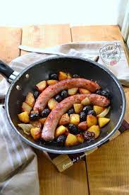 Salsiccia Con Patate E Olive In Padella Ricetta Veloce Siete Alla Ricerca Di Un Secondo Piatto Delizioso Che Che Ri Ricette Ricette Di Cucina Cibi E Bevande