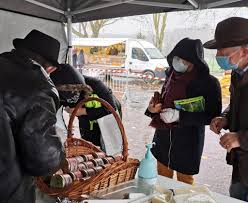Le Mesnil Guillaume Le Nouveau Marche Sous Les Averses Et Le Vent Caen Maville Com