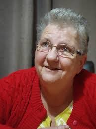 Lesley Mcgowan's Instagram, Twitter & Facebook