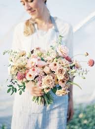 French garden inspired pastel wedding bouquet. Diy Garden Inspired Wedding Bouquet Wedding Ideas Oncewed Com