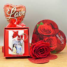 It also encapsulates our feelings in the best way possible, especially during times when we don't know know how to express ourselves. Send Flowers To Canada Flowers Delivery Canada Canada Flowers Ferns N Petals