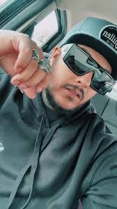 Joseph Bracamonte's Instagram, Twitter & Facebook