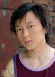 Mo tse is an actor who began as a child actor. è¬è‹—çš„å¯«çœŸç…§ç‰‡ç¬¬4å¼µ å…±8å¼µ åœ–ç‰‡ç¶²