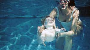 Fotky na magnetickém podkladu od 170 kč. Spezielles Schwimmtraining So Retten Sich Babys Selbst Vor Dem Ertrinken