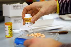 To have fewer withdrawal symptoms, ask your doctor how to stop using suboxone the right way. U S Lifts Barriers To Prescribing Opioid Addiction Treatment Pbs Newshour