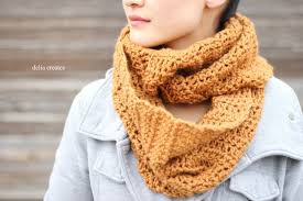 Tek bir şal örerek iki ayrı şal gibi kullanabilirsiniz. Cift Tarafli Tig Isi Boyunluk Yapilisi Sonsuzluk Modeli Orgu Bahcem Orgu Bahcem