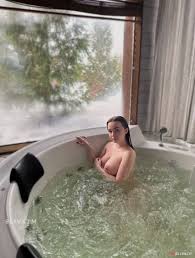 Королева слива – самые откровенные фото 18+