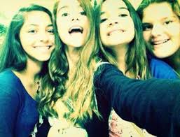 Müge anlı, burhan akdağ ile evliliği sırasında 2002 yılında kızları lidya müge akdağ'ı dünyaya getirdi. Muge Anli Nin Kizi Boyu Kadar Oldu News Tr