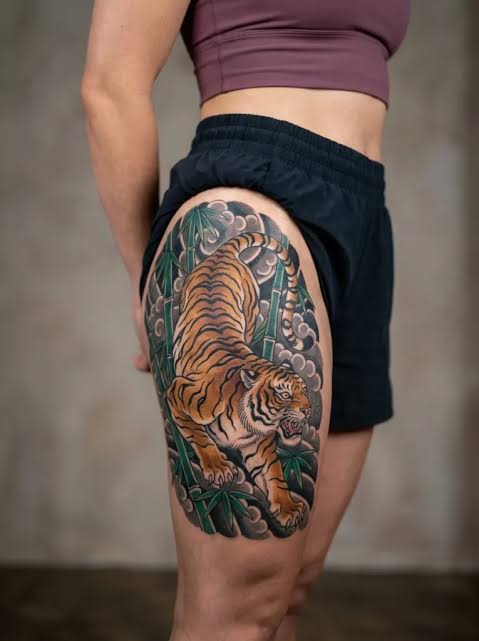 17 Traditional Japanese Leg Tattoo Designs for Women