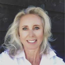 Vanmiddag heb ik afscheid genomen van mijn lieve collega's. Dank voor de  kado's en lieve woorden. Ik kijk met veel plezier terug op een mooie tijd  in het AVL. Ik ben iedereen