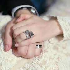 Pin By Zainab Noormohamed On Cute Couples Cute Love Couple Cute Muslim Couples Engagement