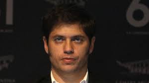 El hijo de axel kicillof tuvo un curioso gesto con un chico que le dio una carta para su padre. Intentaron Agredir A Kicillof Cuando Dejaba A Su Hijo En El Colegio Politica La Voz Del Interior