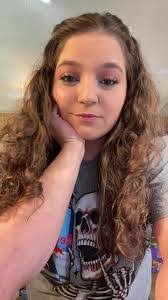 Kaitlyn Simon's Instagram, Twitter & Facebook