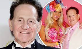 Who is geoffrey edelsten dating now & how much money does. Geoffrey Edelsten Hits Back At Ex Wife Brynne Edelsten Daily Mail Online