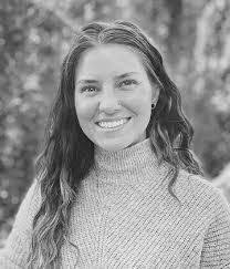 Victoria Helm's Instagram, Twitter & Facebook