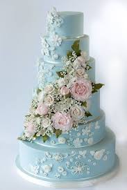 From unique 3d cakes and celebration cakes to in addition to baking up some of chicago's tastiest sweets and impressive cakes, our. Wedding Cakes Glamorous Wedding Cake Photographer Mark Baumer Photography Featured Amy Bec Weddingtrend Home Of Bridal Trends The Hottest New Wedding Trends Straight From The Experts