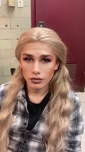 I feel bonita 🤩 #foryou #foryoupage #bonita #theatrekid #theatre #couple  #relationship #wig #yourpage #showday #wigs #doyouordoyounotfeelbonita  #familyguy #family