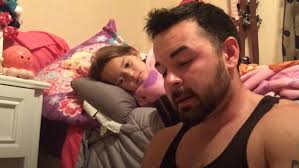 Veteran who stutters reads to his daughter every day