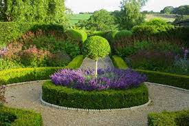 How To Define Garden Borders Ehow Circle Driveway Landscaping Garden Design Border Landscaping