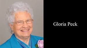 Gloria Peck's Instagram, Twitter & Facebook