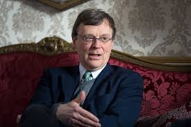 Er ist bekannt als kritiker der modernen industriellen landwirtschaft. Lippe Gothanjou