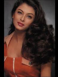 Aishwarya Rai aus ihrer Modelzeit : r/BollywoodFashion