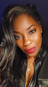 Hello everyone welcome to the Creators's Lounge.Can you please normalize  engaging 🤨