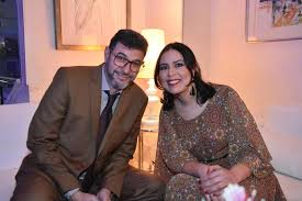وأوضحت يسرا طارق في حوار صحفي، أن حلقها لشعرها من أجل تمثيل الدور في الفيلم المذكور، كان اختيارا فكريا وجماليا. Ø¯Ù‚Ø§Øª Ø§Ù„Ù‚Ø¯Ø± ÙÙŠÙ„Ù… Ù…ØºØ±Ø¨ÙŠ ÙŠÙ†ØªØµØ± Ù„Ù„Ù†Ø³Ø§Ø¡ ÙÙŠ Ù…Ù‡Ø±Ø¬Ø§Ù† Ø·Ù†Ø¬Ø© Ù…Ø¬Ù„Ø© Ø³ÙŠØ¯ØªÙŠ