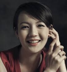 Elizabeth Kong's Instagram, Twitter & Facebook