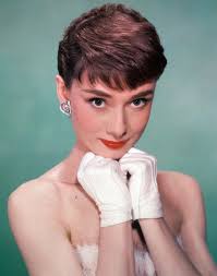 We can't stop thinking about Maura Higgins' Audrey Hepburn inspired glam  from the Pride of Britain Awards! 💗 From the bold brows to the iconic baby  bangs, the former Love Island star