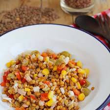 Empezamos por lavar bien y escurrir las lentejas. Ensalada De Lentejas Deliciosa Pequerecetas