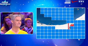 Jouez à 12 coups de midi comme à la télé avec le jeu en ligne gratuit. Les 12 Coups De Midi Eric Va T Il Devoiler Sa 5e Etoile Mysterieuse Ce Dimanche 1er Mars 2020 Toutelatele