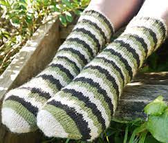 I'm not the black knitter that knits matching sweaters for her little adorable dog. Geek Socks Knitty Com Spring Summer 2015