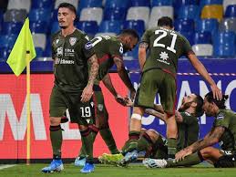 Делай ставки в букмекерской компании 1xbet на футбол. Napoli Cagliari 0 1 Castro In Solitudine Si Fa Beffe Dei Pali Di Mertens Corriere It