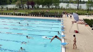 En Indre Et Loire La Canicule De L Ete A Fait Les Affaires Des Piscines
