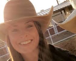 Candy Moreland's Instagram, Twitter & Facebook