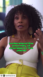 Babette Davis's Instagram, Twitter & Facebook