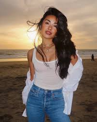 Jules Aurora (@julesaurora) • Instagram photos and videos