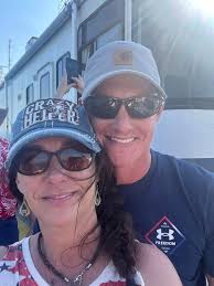 man's toxic behavior in a relationship