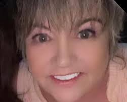 Tammy Hill's Instagram, Twitter & Facebook