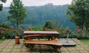 Untuk arah utara, desa setianegara berbatasan dengan desa cibeureum, dan di sebelah barat berbatasan langsung dengan hutan lindung gunung ciremai. 10 Tempat Wisata Di Dago Bandung Yang Paling Hits Java Travel