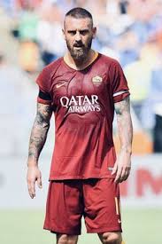 Results, fixtures, interviews, information, tickets and more. 12 As Roma Ideen Fussball As Rom Fussball Wappen