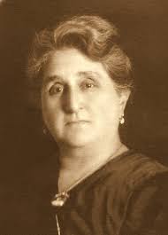 HISTORIAS DE VICTORIA. (LA BENEFACTORA) -María Oberti de Basualdo- El día  26 de abril del año 1863, el Cura Vicario de la Parroquia de Nuestra Sra.  de Aránzazu, bautizó una niña que