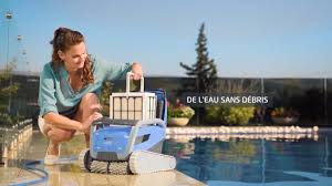 presentation robot piscine electrique dolphin m600 robotpiscine fr youtube